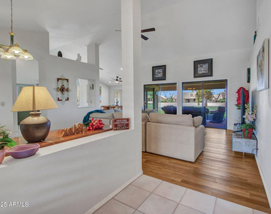 9343 W Escuda Drive - Photo Thumbnail 5