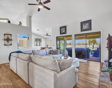 9343 W Escuda Drive - Photo Thumbnail 20