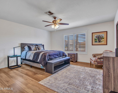 9343 W Escuda Drive - Photo Thumbnail 32