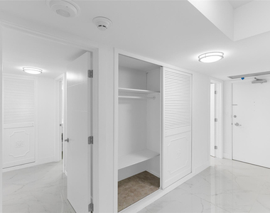 3750 Galt Ocean Drive - Photo Thumbnail 15