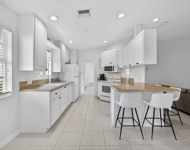 8154 Montserrat Place - Photo Thumbnail 22