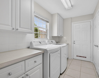 8154 Montserrat Place - Photo Thumbnail 15