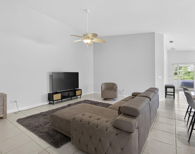 8154 Montserrat Place - Photo Thumbnail 17