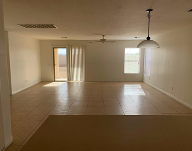 43589 W Cowpath Road - Photo Thumbnail 3