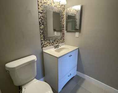 10092 Twin Lakes Drive - Photo Thumbnail 3