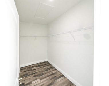 333 Nw 41st Street - Photo Thumbnail 8