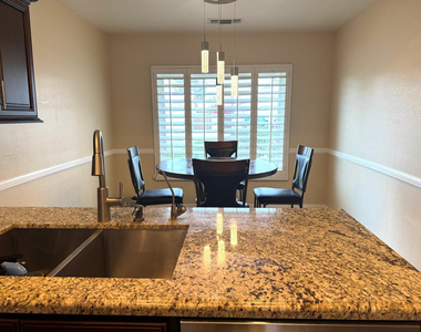 824 S Jay Street - Photo Thumbnail 9