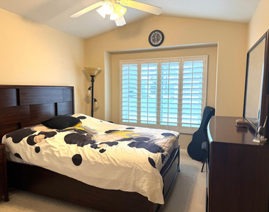 824 S Jay Street - Photo Thumbnail 13