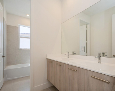 12290 Sw 44th Court - Photo Thumbnail 45