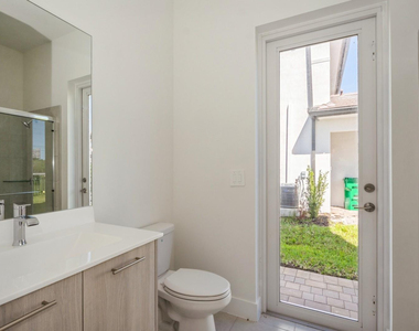 12290 Sw 44th Court - Photo Thumbnail 17