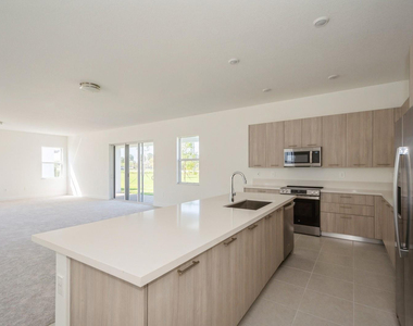 12290 Sw 44th Court - Photo Thumbnail 3