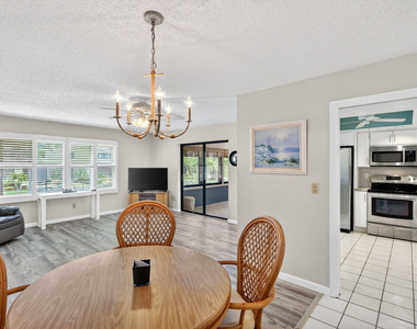 1800 Se Saint Lucie Boulevard - Photo Thumbnail 10