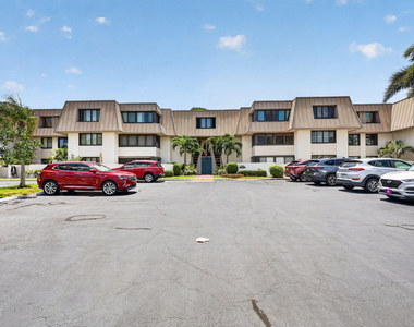 1800 Se Saint Lucie Boulevard - Photo Thumbnail 1