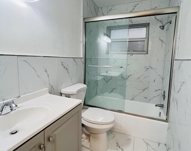 2404 Ne 33rd Avenue - Photo Thumbnail 6