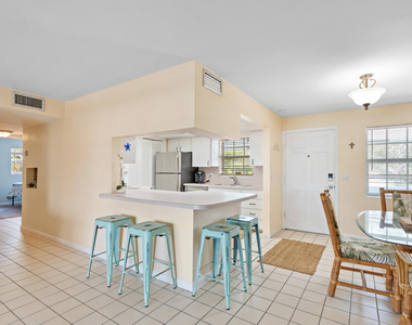 249 Center Street - Photo Thumbnail 7