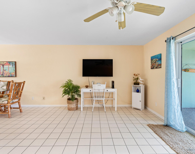 249 Center Street - Photo Thumbnail 11