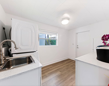 1663 N Fort Lauderdale Beach Boulevard - Photo Thumbnail 30