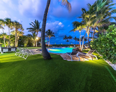 1663 N Fort Lauderdale Beach Boulevard - Photo Thumbnail 12