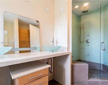 3121 Ne 26th Street - Photo Thumbnail 21