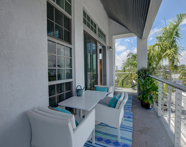 185 Ne 4th Avenue - Photo Thumbnail 10