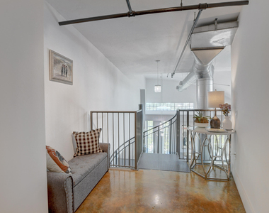 185 Ne 4th Avenue - Photo Thumbnail 6