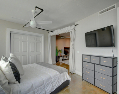 185 Ne 4th Avenue - Photo Thumbnail 8
