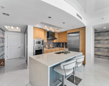 1 N Ocean Boulevard - Photo Thumbnail 8
