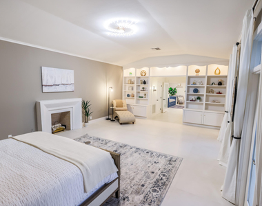 3127 Sherwood Boulevard - Photo Thumbnail 22