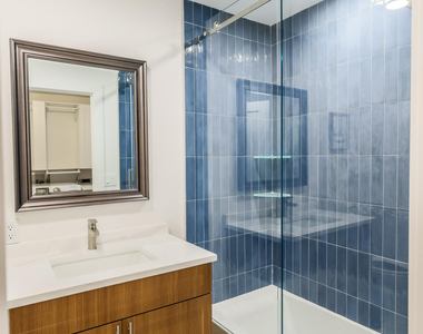 3127 Sherwood Boulevard - Photo Thumbnail 6