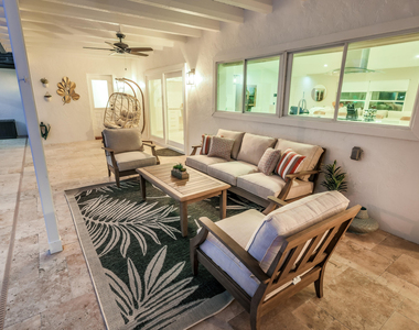 3127 Sherwood Boulevard - Photo Thumbnail 41