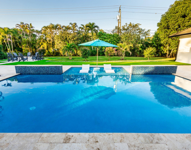 3127 Sherwood Boulevard - Photo Thumbnail 37
