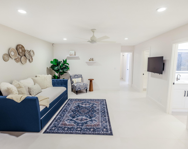 3127 Sherwood Boulevard - Photo Thumbnail 36