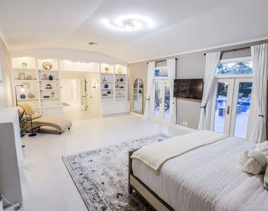 3127 Sherwood Boulevard - Photo Thumbnail 23