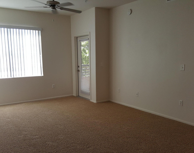 110 W Bell Road - Photo Thumbnail 2