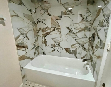 1537 Se Royal Green Circle - Photo Thumbnail 10