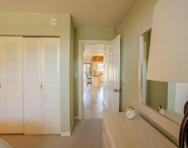 2731 Ne 14th Street - Photo Thumbnail 11