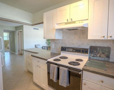 2731 Ne 14th Street - Photo Thumbnail 6