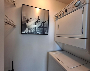 244 Biscayne Boulevard - Photo Thumbnail 11