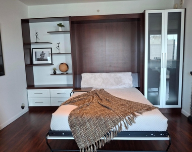 244 Biscayne Boulevard - Photo Thumbnail 7