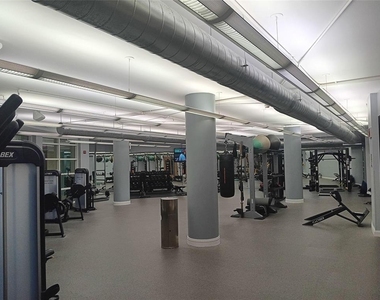244 Biscayne Boulevard - Photo Thumbnail 13