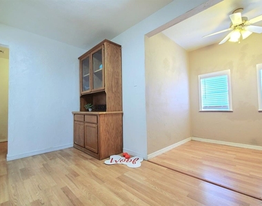 3512 N Holman Court - Photo Thumbnail 3