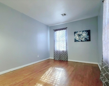 3512 N Holman Court - Photo Thumbnail 20