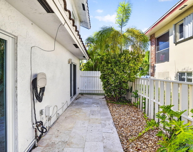 3221 Ne 15th Street - Photo Thumbnail 14