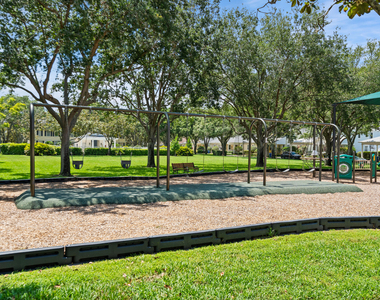 246 Iris Drive - Photo Thumbnail 26