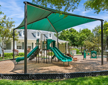246 Iris Drive - Photo Thumbnail 25