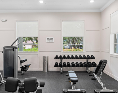 246 Iris Drive - Photo Thumbnail 29