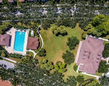 246 Iris Drive - Photo Thumbnail 22