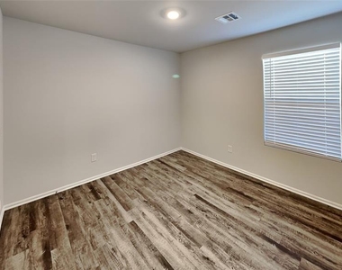 3617 Maggie Road - Photo Thumbnail 10