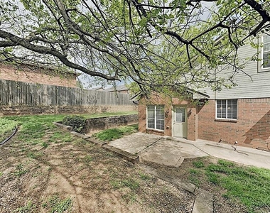 605 Knights Bridge Road - Photo Thumbnail 21