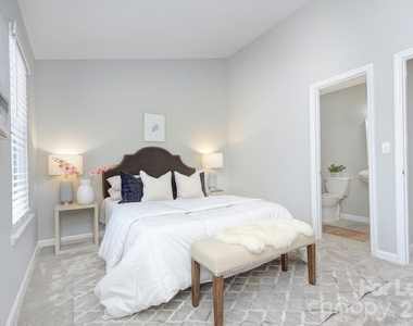 8268 Golf Ridge Drive - Photo Thumbnail 16